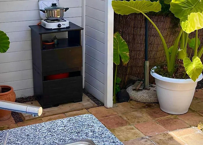 Apartment Garden *