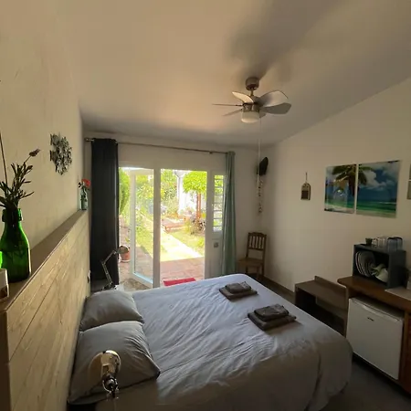 Sitges Garden Apartment *